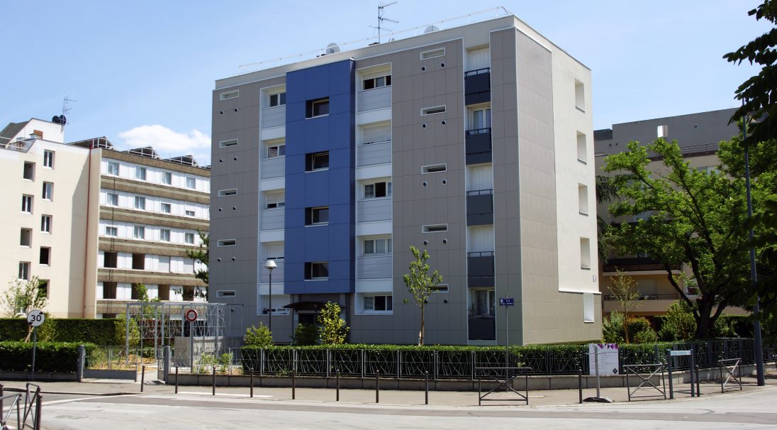 Fassade Legay Garnier Wohngebäude (Villeurbanne) - Verkleidung ohne Unterkonstruktion (VoU)