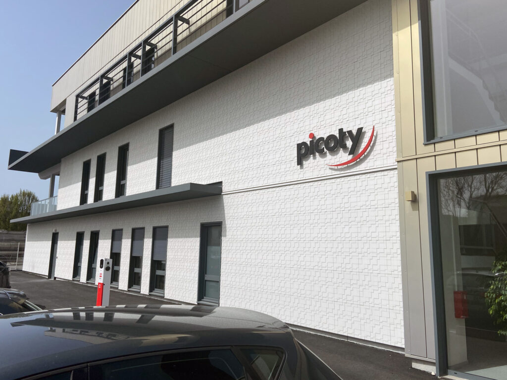 17 La Rochelle Bureaux Picoty ALP GRAF Ter 02