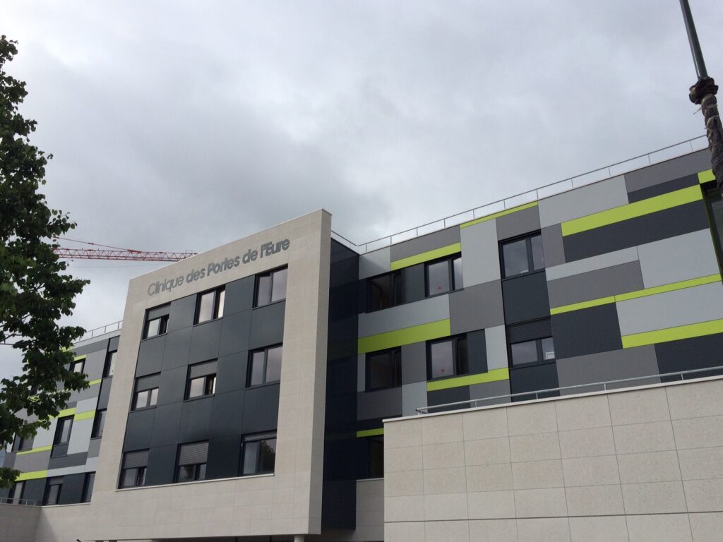 27 clinique VERNON ARD COQ 3