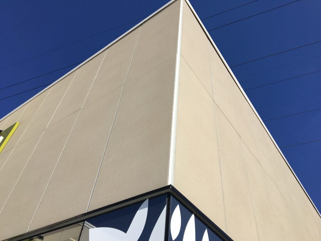 37 Saint Cyr Retail Park ACA TAIG Plateau Vertical 34 scaled