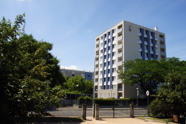 69 Villeurbanne Res Legay Garnier AQU DUN 23 scaled