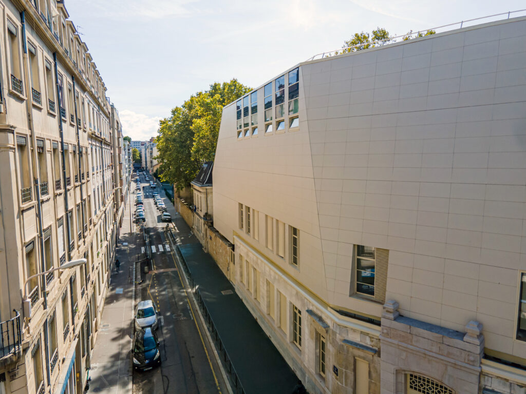 69 Lyon Groupe scolaire Leon Jouhaux ARD LV LM Surtoiture 07 1