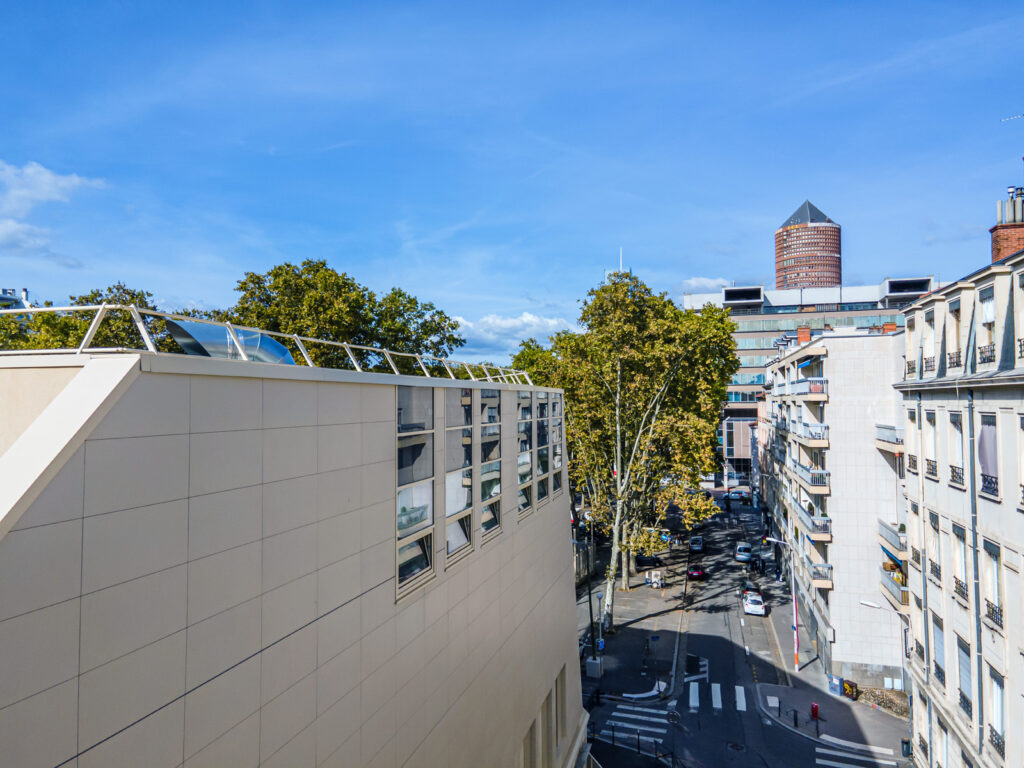 69 Lyon Groupe scolaire Leon Jouhaux ARD LV LM Surtoiture 35 1