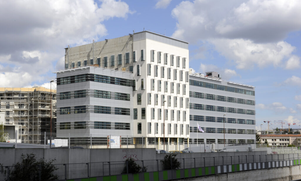 92 Antony Pomona ACA GRA 32 scaled