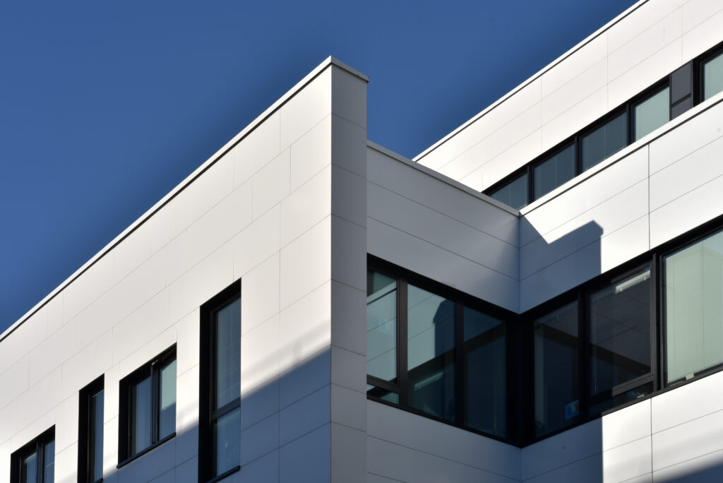 93 Saint Denis Imm Green Corner ACA ART 4 1 scaled