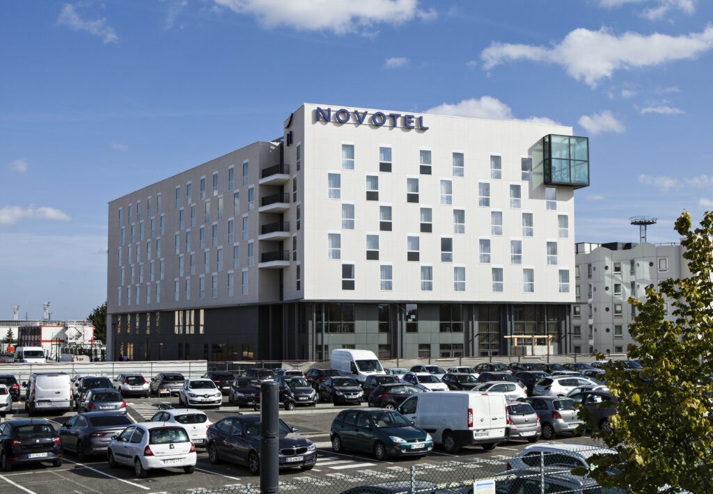 94 Orly Novotel Coeur dOrly ARD TER Hotel 9 scaled