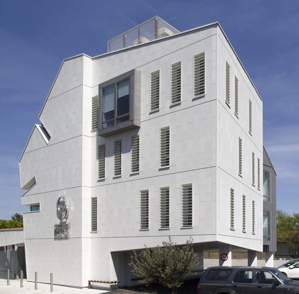 NON RES Clinique DELAY Dax ARDAL GRAN VERTICAL 21 scaled