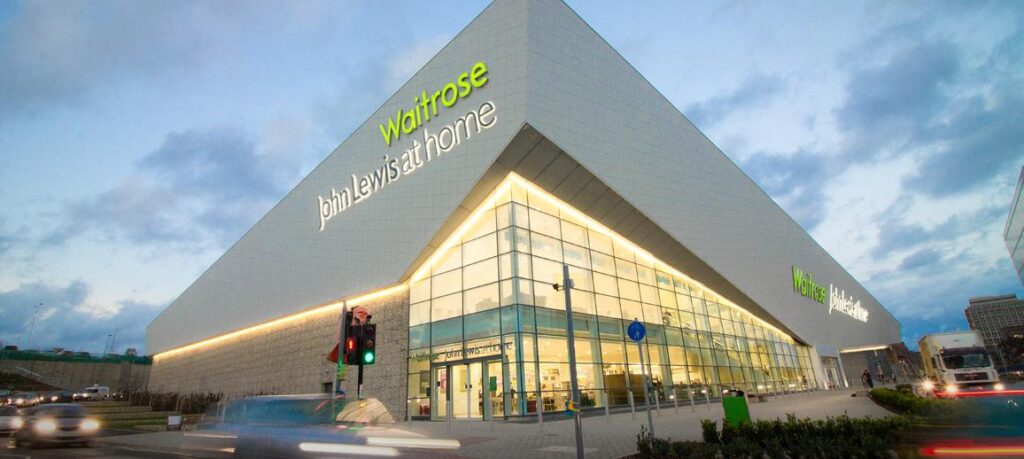 UK Basingstoke John Lewis AQU PAP 12