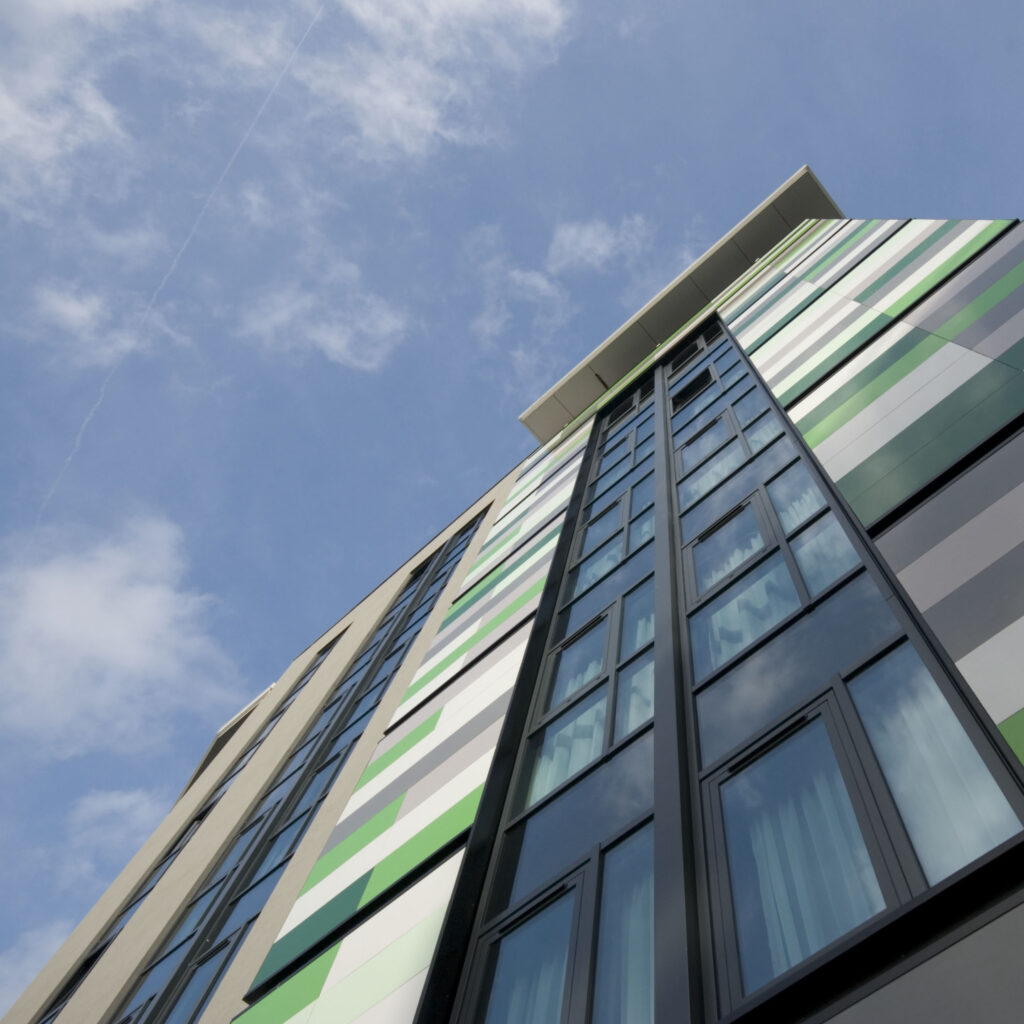 UK Birmingham R McDonald Hospital ARD LB 8