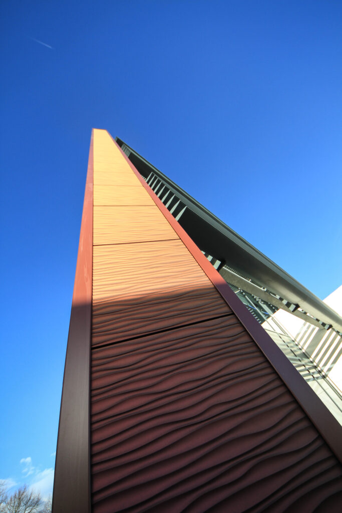 UK Liverpool Kays Medical AQU DUN iridescent 18 scaled