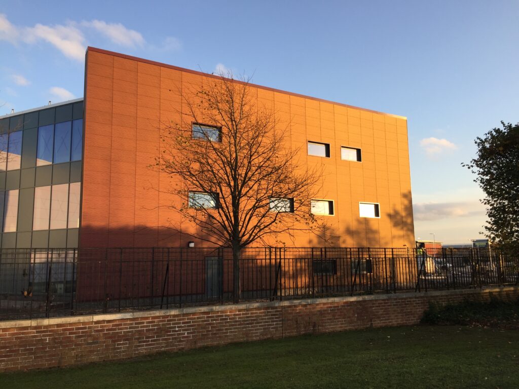 UK Liverpool Kays Medical AQU DUN iridescent 5 scaled