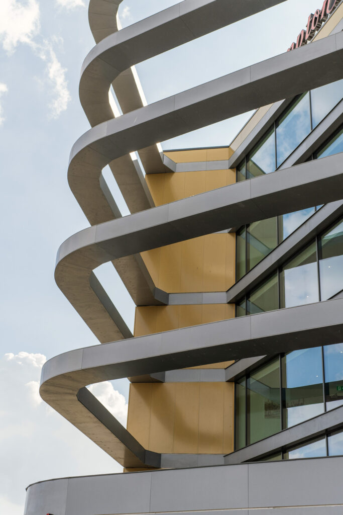 UK Ashford Victoria Point New Hotel ACA ART LV LB Vertical 54