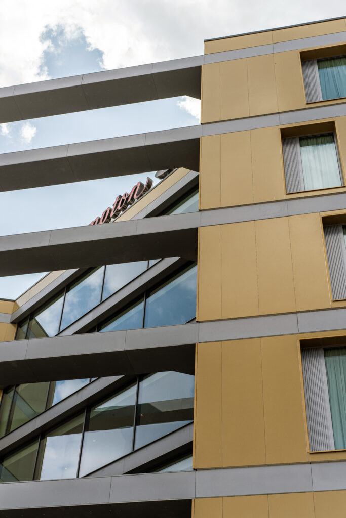 UK Ashford Victoria Point New Hotel ACA ART LV LB Vertical 57