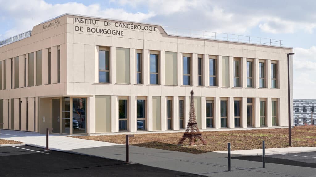 21 Dijon Bâtiment du Pôle de cancérologie Cyberknife ICB Art COQ 3D 35